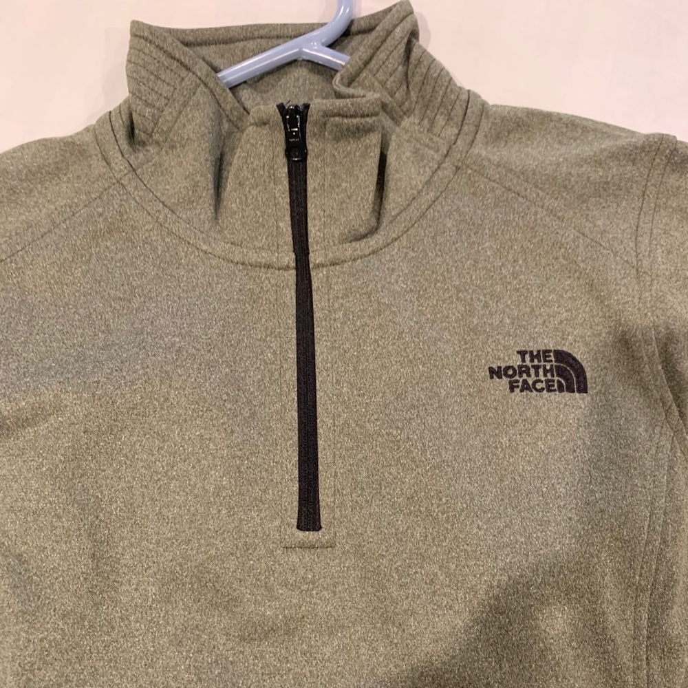 North Face Women’s Tech Glacier 1/4 Zip - Picture 3 of 8
